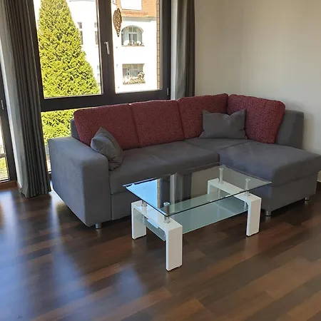 Modernes Stadtfeld Ost Panoramafenster *