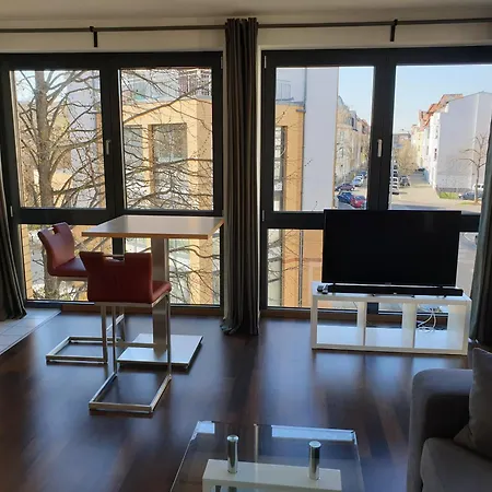 Modernes Stadtfeld Ost Panoramafenster