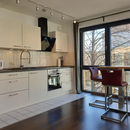 Apartment Modernes Stadtfeld Ost Panoramafenster *