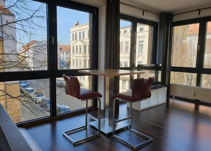 Modernes Stadtfeld Ost Panoramafenster