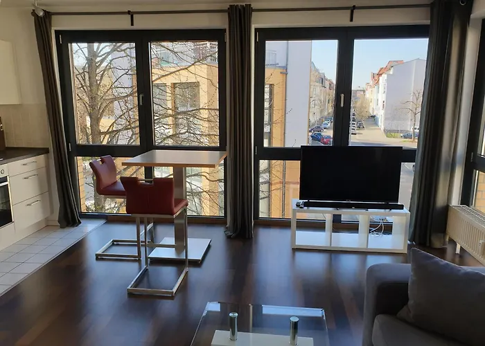 Modernes Stadtfeld Ost Panoramafenster